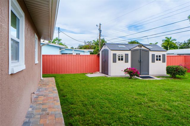 4350 37TH AVENUE N, St Petersburg, FL 33713