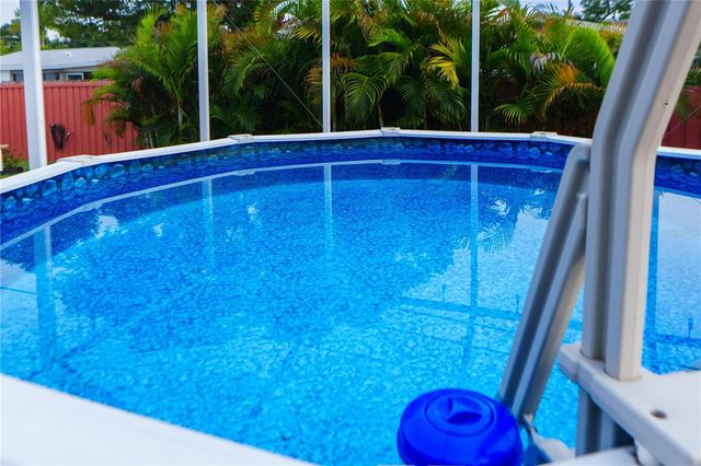 4350 37TH AVENUE N, St Petersburg, FL 33713