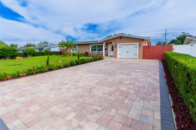 4350 37TH AVENUE N, St Petersburg, FL 33713