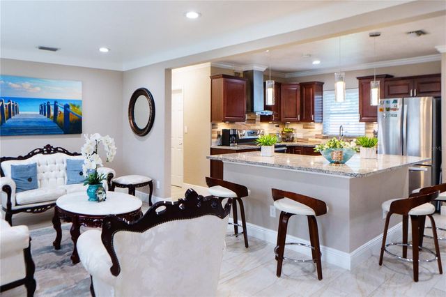 4350 37TH AVENUE N, St Petersburg, FL 33713
