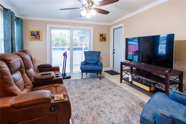 4350 37TH AVENUE N, St Petersburg, FL 33713
