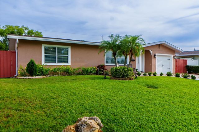 4350 37TH AVENUE N, St Petersburg, FL 33713
