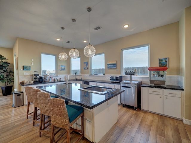 15034 Aruba Dr 109, Corpus Christi, TX 78418