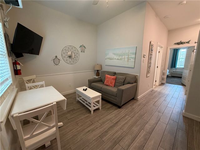 15034 Aruba Dr 109, Corpus Christi, TX 78418