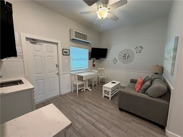 15034 Aruba Dr 109, Corpus Christi, TX 78418