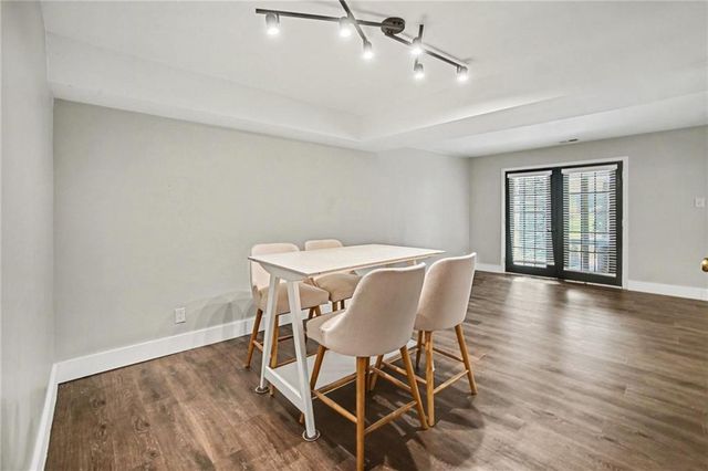 10016 N Cherry Drive, Kansas City, MO 64155