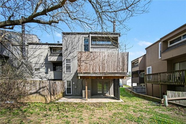 10016 N Cherry Drive, Kansas City, MO 64155