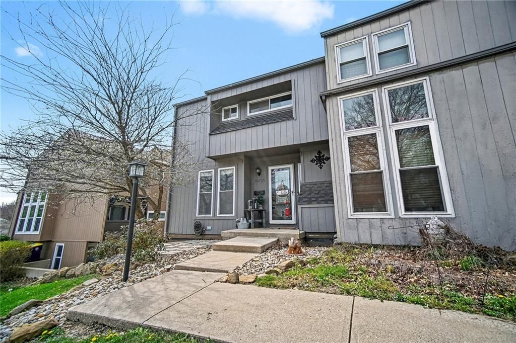 10016 N Cherry Drive, Kansas City, MO 64155