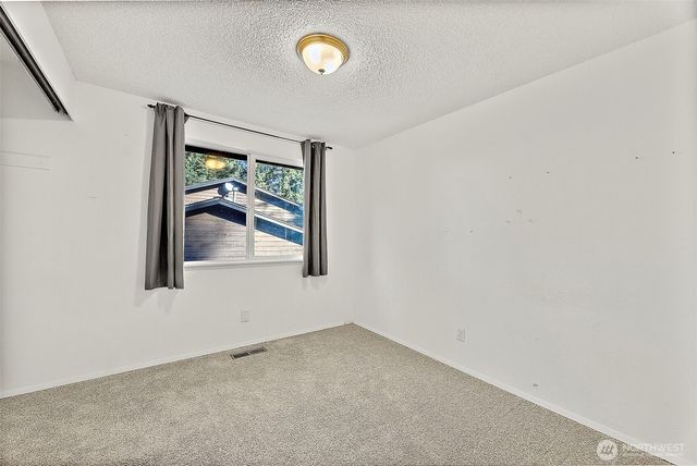 5432 Pineridge Court NE, Bremerton, WA 98311