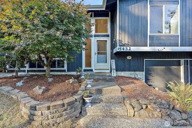 5432 Pineridge Court NE, Bremerton, WA 98311