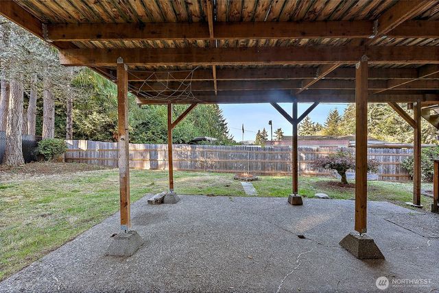 5432 Pineridge Court NE, Bremerton, WA 98311