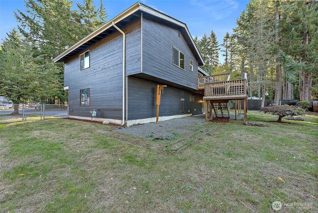 5432 Pineridge Court NE, Bremerton, WA 98311