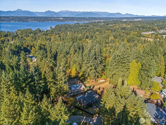 5432 Pineridge Court NE, Bremerton, WA 98311