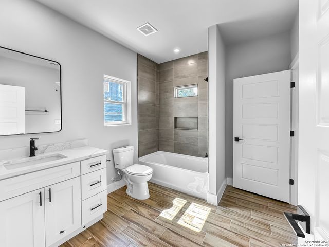 301 Hiram Cook, Blanco, TX 78606