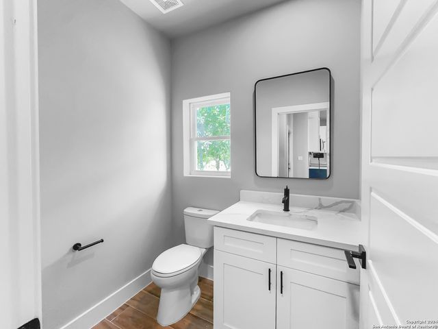 301 Hiram Cook, Blanco, TX 78606