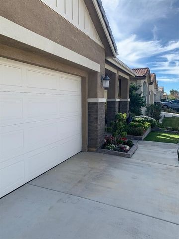 18319 Lapis Lane, San Bernardino, CA 92407