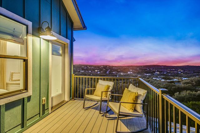 211 Ronay DR, Spicewood, TX 78669