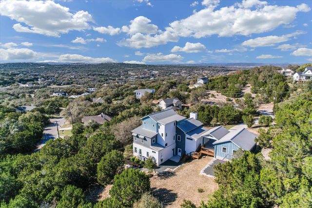 211 Ronay DR, Spicewood, TX 78669