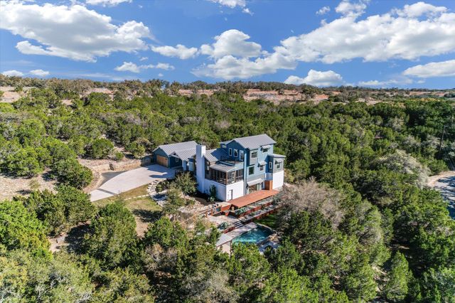 211 Ronay DR, Spicewood, TX 78669