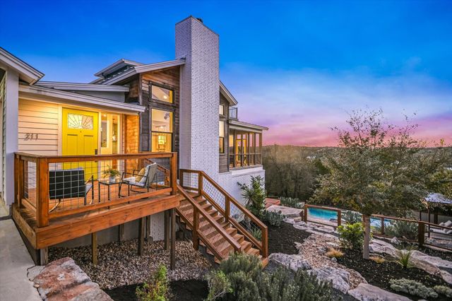 211 Ronay DR, Spicewood, TX 78669
