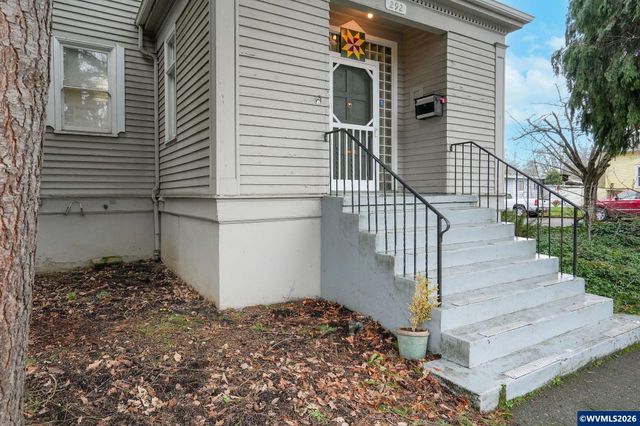 292 17th St SE, Salem, OR 97301