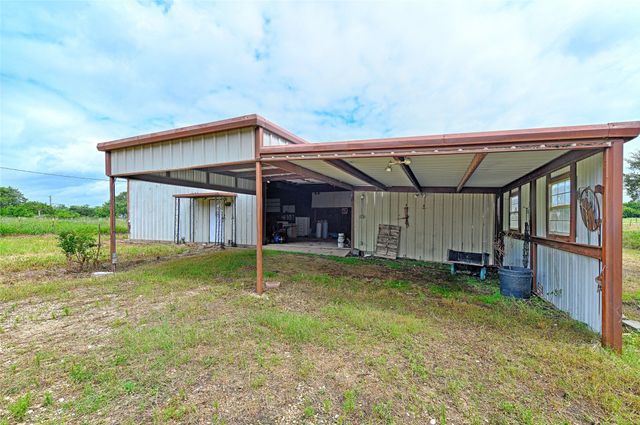 18692 County Road 334, Quinlan, TX 75474