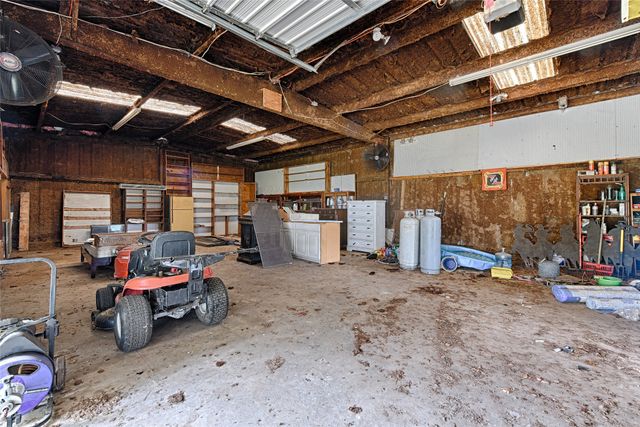 18692 County Road 334, Quinlan, TX 75474