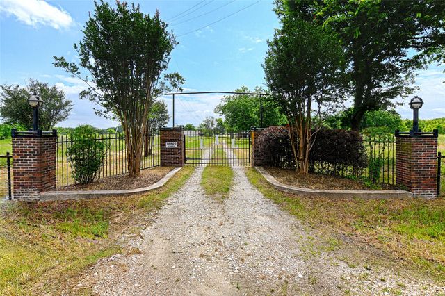 18692 County Road 334, Quinlan, TX 75474