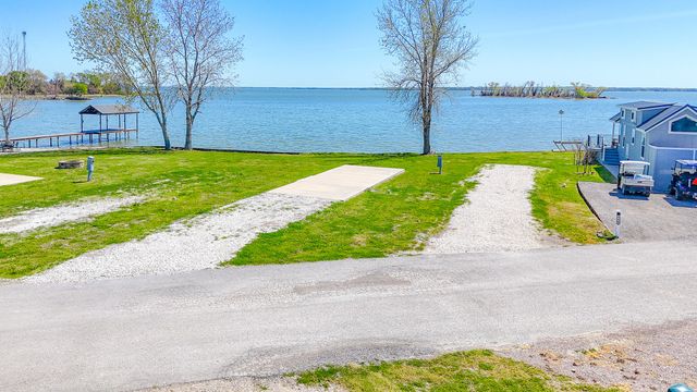 Lots 117 & 118 Peninsula Road, Kerens, TX 75144