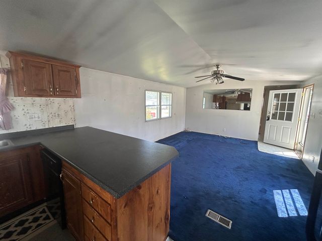 136 Sherwood Glen, Somersworth, NH 03878
