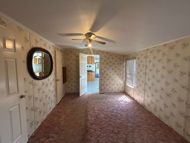 136 Sherwood Glen, Somersworth, NH 03878