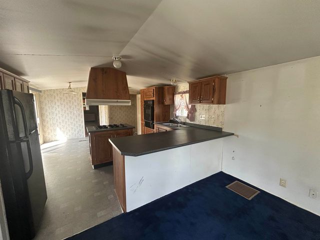 136 Sherwood Glen, Somersworth, NH 03878