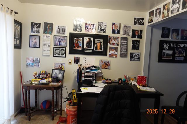 27821 Eastwick Square Drive BLDG 10, Roseville, MI 48066