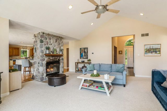 7805 Cougar Drive, Delton, MI 49046