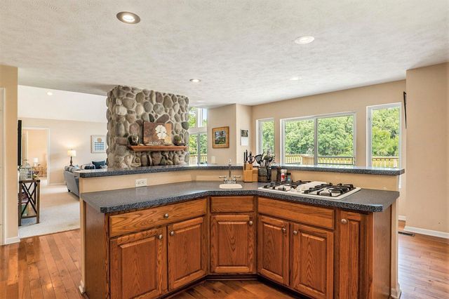 7805 Cougar Drive, Delton, MI 49046