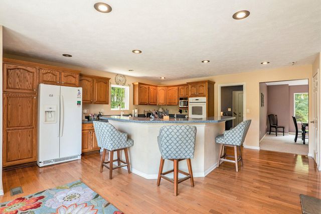 7805 Cougar Drive, Delton, MI 49046