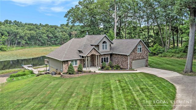 7805 Cougar Drive, Delton, MI 49046