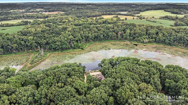 7805 Cougar Drive, Delton, MI 49046