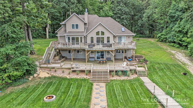 7805 Cougar Drive, Delton, MI 49046