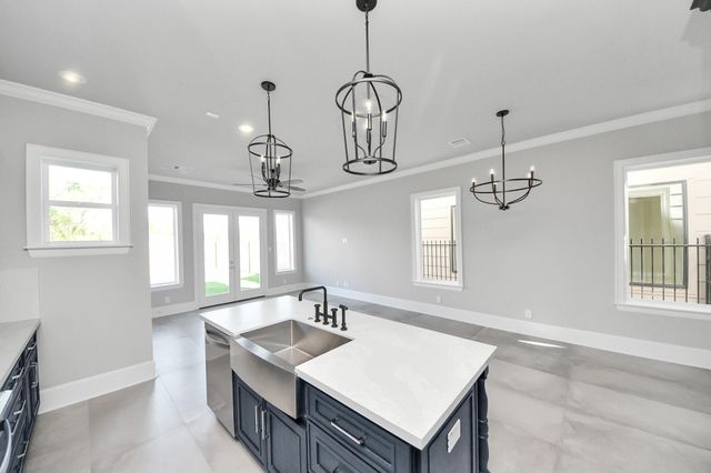 6322 Milwee Street B, Houston, TX 77092