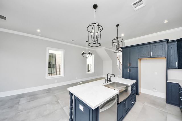 6322 Milwee Street B, Houston, TX 77092