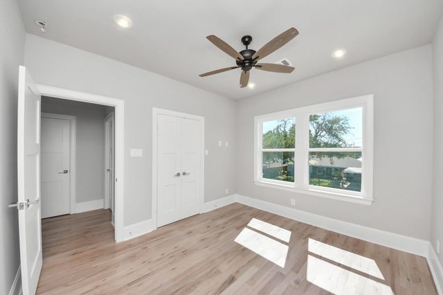 6322 Milwee Street B, Houston, TX 77092