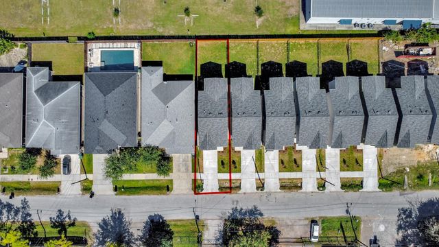 6322 Milwee Street B, Houston, TX 77092