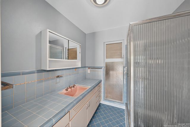 334 E Crestline, San Antonio, TX 78201