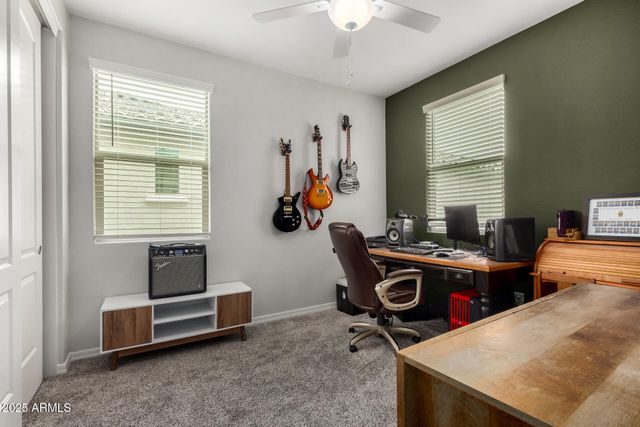 2566 S BETTY Street, Gilbert, AZ 85295