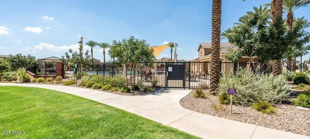 2566 S BETTY Street, Gilbert, AZ 85295