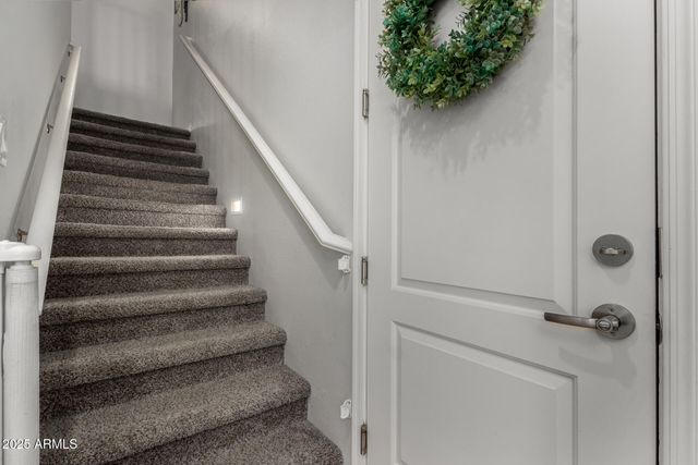 2566 S BETTY Street, Gilbert, AZ 85295