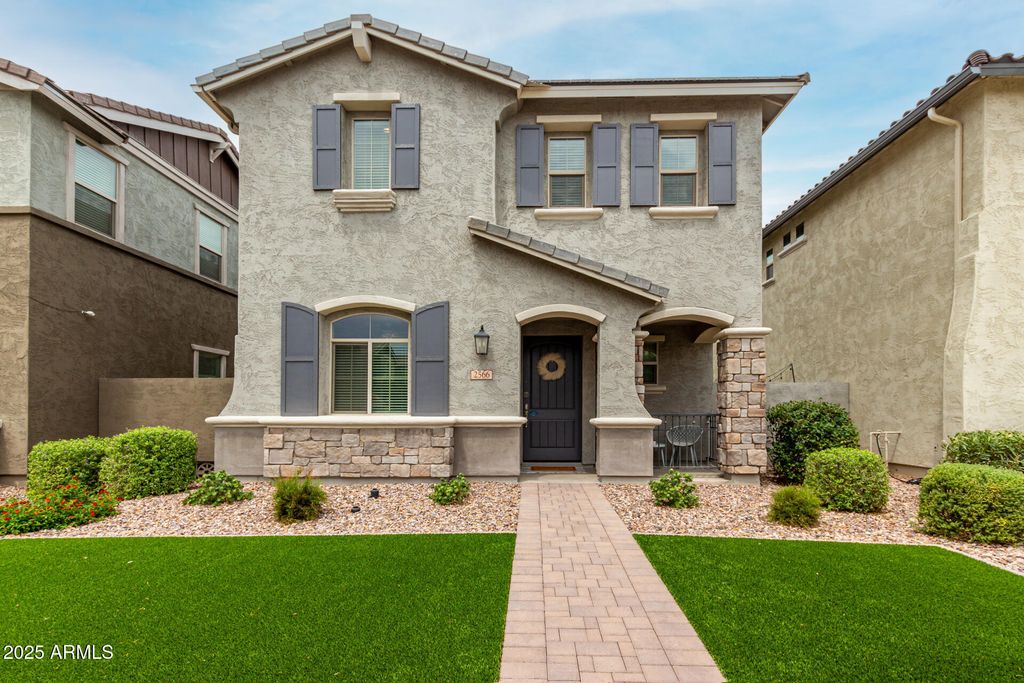 2566 S BETTY Street, Gilbert, AZ 85295