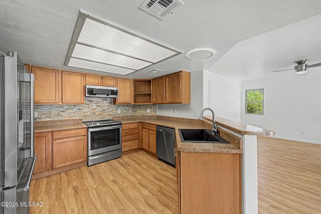 8966 N Obsidian Place, Tucson, AZ 85742