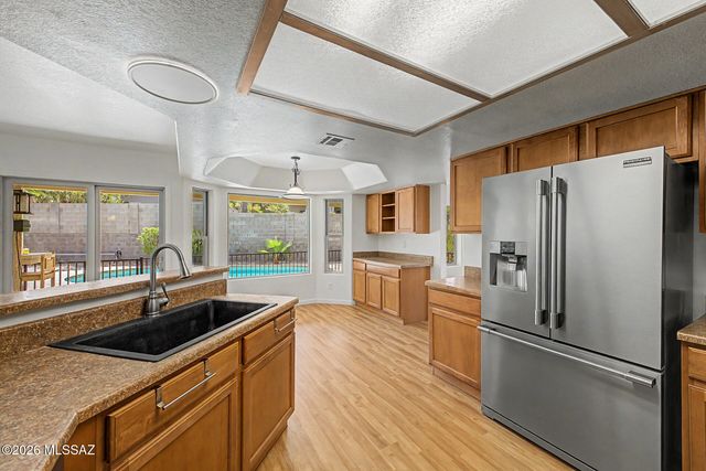 8966 N Obsidian Place, Tucson, AZ 85742